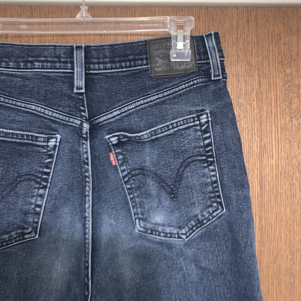 Women's Levi's High Waist Taper Size 30 Denim Stretchy Jeans Curvy Jeans Skinny - Picture 3 of 8